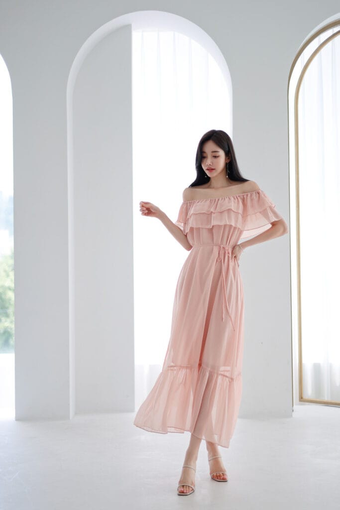 ラッフルオフショルダーワンピース