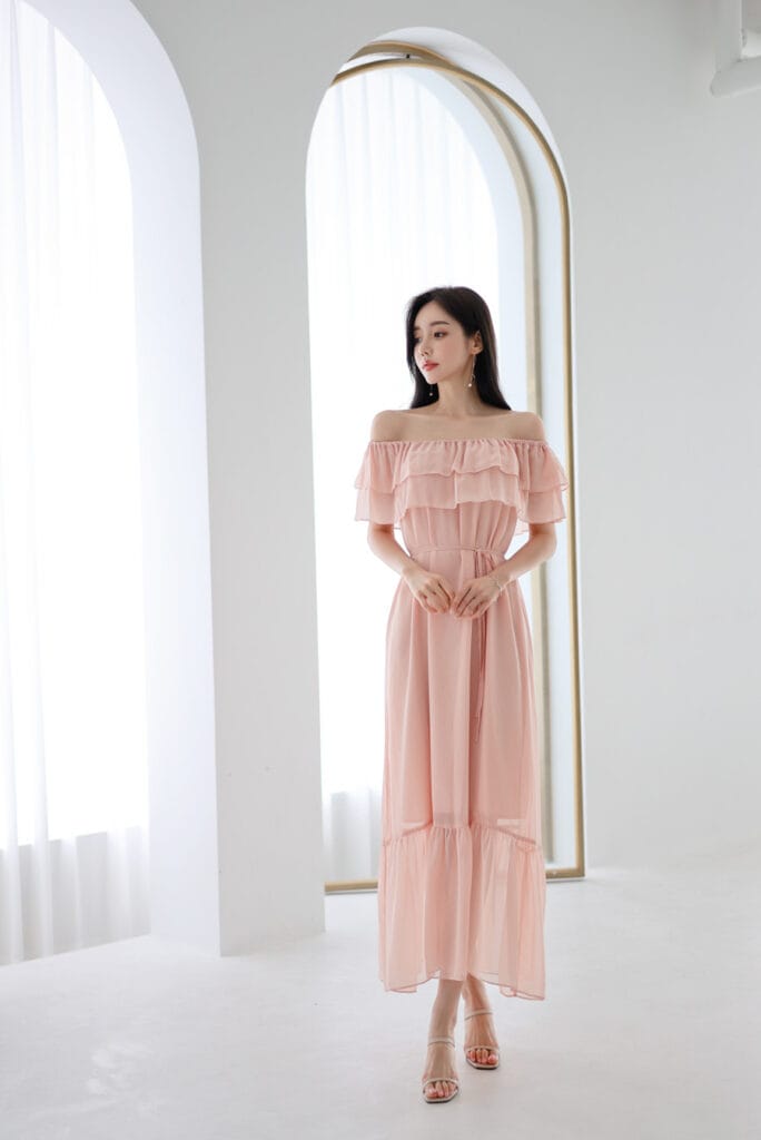 ラッフルオフショルダーワンピース