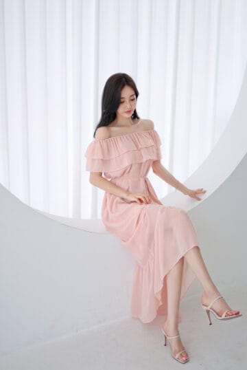 ラッフルオフショルダーワンピース