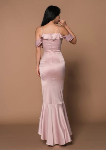 サテンロングドレス