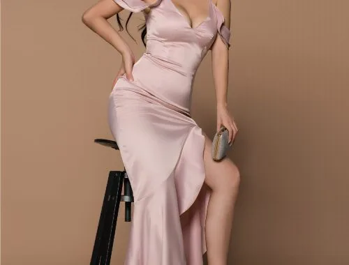 サテンロングドレス