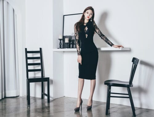 ラウンドネック シアーレースインサート ロングスリーブ ミディドレス |